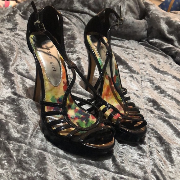 Black strappy Y2K black 5”‘inch black size 8.5 heels Steve Madden MAKE OFFER - Picture 2 of 5